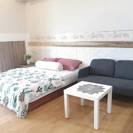 Country Garden Bay Point Homestay By Easyhomestay 조호르 바루 외부 사진